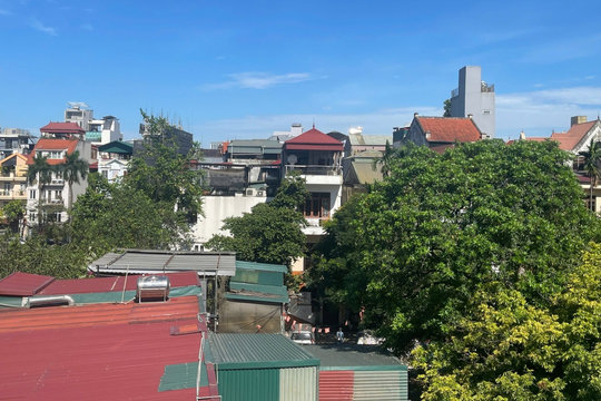 Thời tiết ngày 6/6: Hà Nội và Bắc Bộ nắng nóng, chiều tối có mưa dông cục bộ