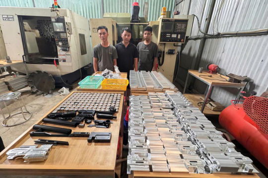 Triệt phá 2 xưởng cơ khí bí mật chế tạo vũ khí quân dụng