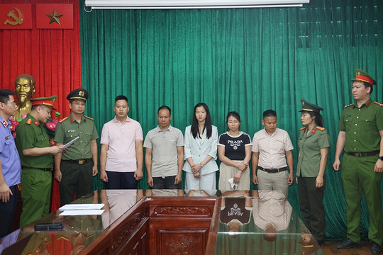 Làm giả hàng chục bộ hồ sơ để mua nhà ở xã hội, 5 người bị khởi tố ở Bắc Ninh