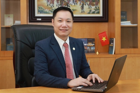 Bộ GD-ĐT đề xuất "liên thông ngược": Công nhận tín chỉ nhưng không nới lỏng chuẩn