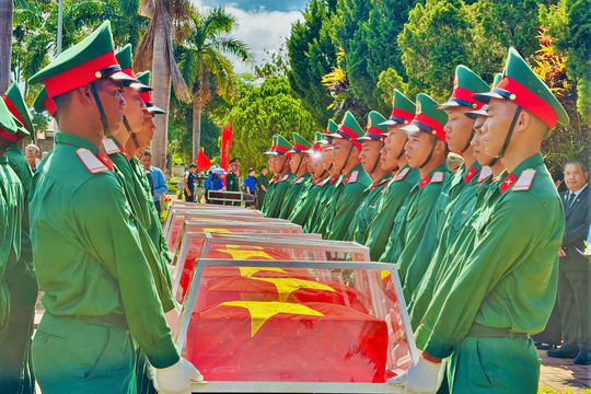 Gia Lai truy điệu, an táng 18 hài cốt liệt sỹ hy sinh ở Campuchia