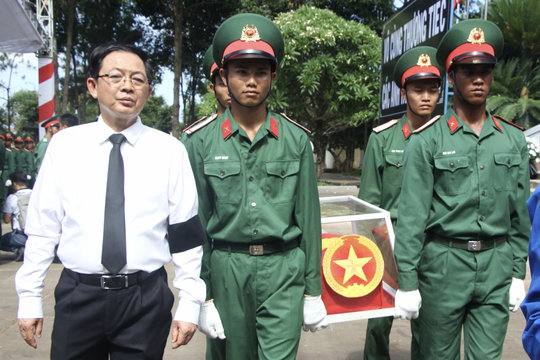 Phó Thủ tướng Hồ Quốc Dũng dự Lễ an táng 18 hài cốt liệt sĩ tại Gia Lai