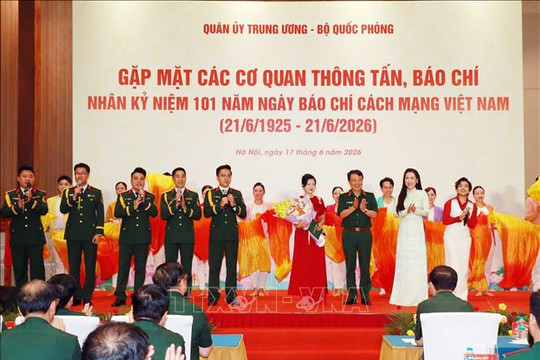 Quân ủy Trung ương - Bộ Quốc phòng gặp mặt các cơ quan Thông tấn, báo chí