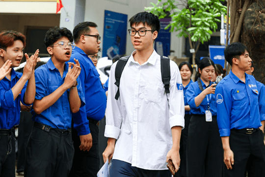 Top 10 trường đại học, học viện có điểm chuẩn cao nhất Hà Nội 2025