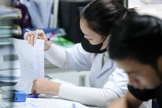 Lần đầu tính chi phí quản lý, tiền khám và giường bệnh loạt viện lớn cùng tăng