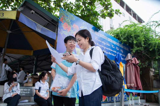 Từ ngày mai, học sinh Hà Nội bắt đầu nhập học lớp 10, cần lưu ý gì?