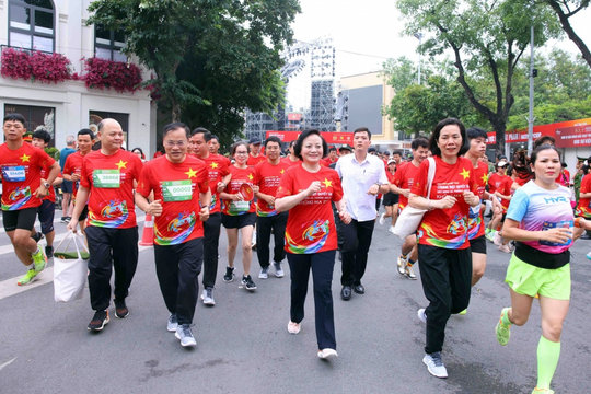 Phó Thủ tướng dự giải chạy hưởng ứng tháng hành động phòng chống ma túy