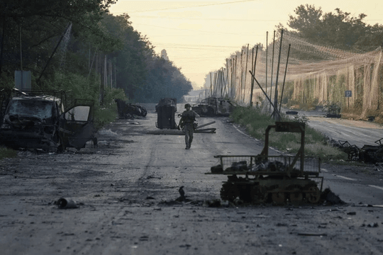 Nga tập kích dồn dập cửa ngõ của ‘vành đai pháo đài’ Ukraine