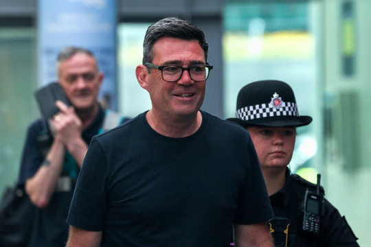 Ứng cử viên Thủ tướng Anh Andy Burnham và bài toán vực dậy đất nước