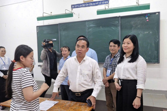 Đà Nẵng bổ sung hơn 3.300 hợp đồng lao động cho các trường công trước năm học mới