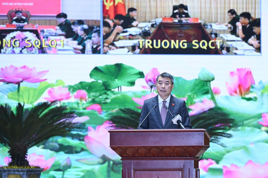 Thủ tướng: Hiện đại hóa quân đội đáp ứng yêu cầu tác chiến trong tình hình mới