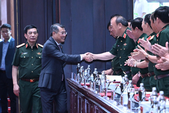 Thủ tướng dự Hội nghị Quân chính toàn quân 6 tháng đầu năm 2026