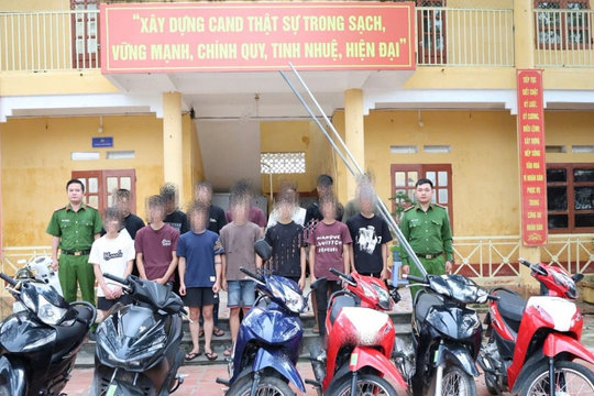 Mang hung khí "lượn phố", 13 thanh thiếu niên ở Thái Nguyên bị khởi tố