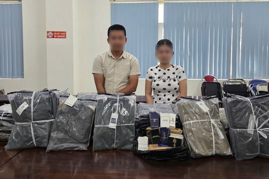 Triệt phá đường dây sản xuất hơn 14.000 áo thun giả nhãn hiệu nổi tiếng