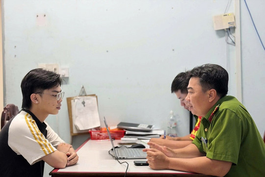 Bất ngờ nhận số tiền 4,5 tỷ đồng từ tài khoản lạ, người nhận trình báo công an