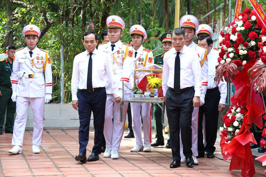 Lực lượng chức năng đã tìm thấy 7 hài cốt liệt sĩ tại Công viên Lê Thị Riêng