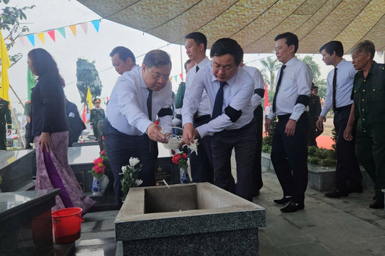 Tây Ninh an táng 173 hài cốt liệt sĩ hy sinh tại Campuchia