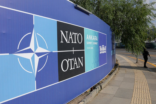 Châu Âu tái vũ trang lớn nhất trong 30 năm: NATO đứng trước ngã rẽ mới