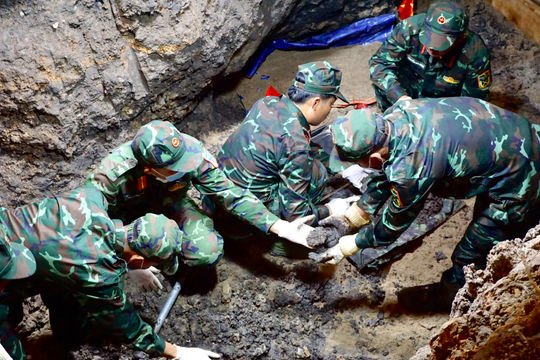 Tìm thấy 11 hài cốt liệt sĩ tại Công viên Lê Thị Riêng
