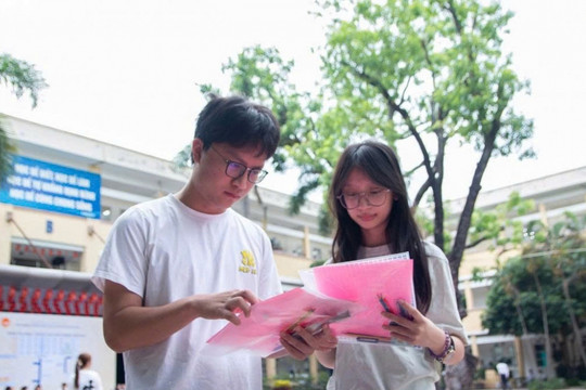 Bộ GD-ĐT công bố điểm sàn xét tuyển ngành sư phạm, sức khỏe và pháp luật năm 2026