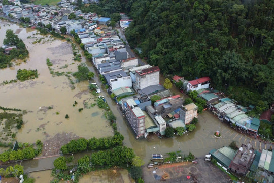 Mưa lớn kéo dài gây ngập lụt và sạt lở diện rộng tại xã Mường Khương, Lào Cai