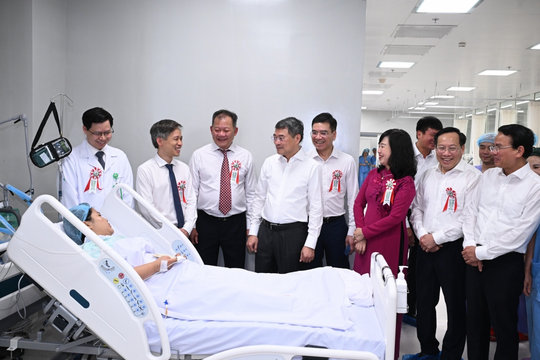 Thủ tướng dự khai trương Bệnh viện Hữu nghị Việt Đức cơ sở Ninh Bình