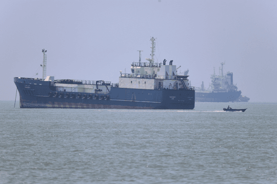 Mỹ muốn Iran cam kết chấm dứt tấn công tại eo biển Hormuz