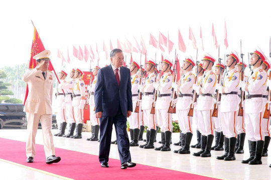 Tổng Bí thư, Chủ tịch nước Tô Lâm dự Lễ kỷ niệm 80 năm Ngày truyền thống lực lượng An ninh nhân dân