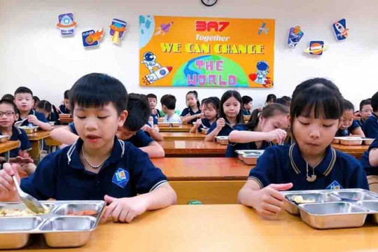 Hà Nội hỗ trợ bữa ăn bán trú học sinh tiểu học cao nhất 40.000 đồng/học sinh/ngày