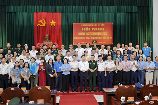 Cảnh sát biển khảo sát, nắm tình hình vùng biển, đảo ven bờ khu vực miền trung