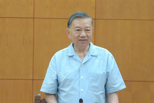 Tổng Bí thư, Chủ tịch nước chủ trì buổi làm việc về công nghiệp đóng tàu