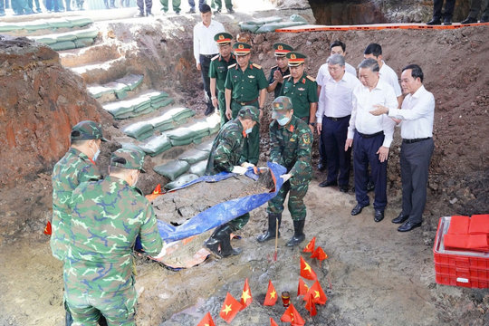 Phát hiện thêm 3 bộ hài cốt liệt sĩ tại Công viên Lê Thị Riêng