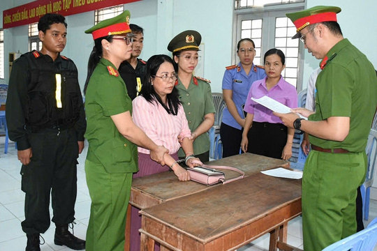 Bắt tạm giam người phụ nữ đăng thông tin sai sự thật trên mạng xã hội