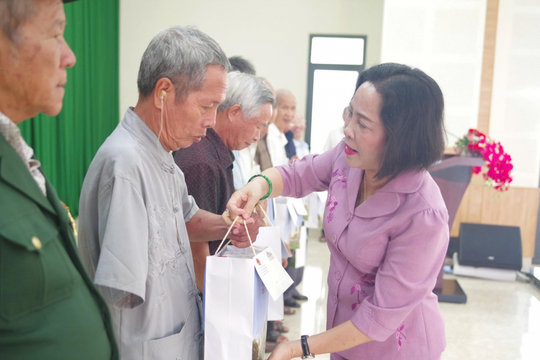 Phó Chủ tịch Quốc hội Nguyễn Thị Thanh tri ân người có công tại Đắk Lắk
