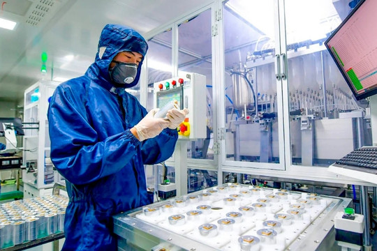 Trung Quốc công bố công nghệ pin mới có thể sạc đầy chỉ trong 4 phút