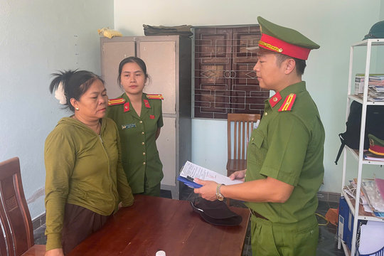 Nhờ thầy bói lấy lại 10 tỷ đồng bị lừa, người phụ nữ mất thêm 179 triệu