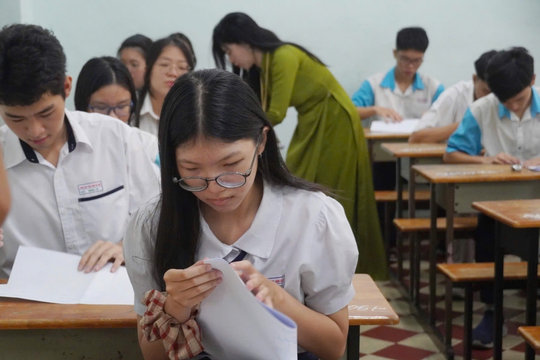 Dự báo điểm chuẩn đại học khối ngành khoa học xã hội giảm