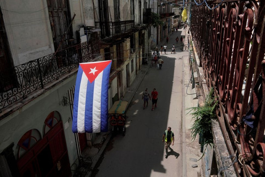 Mỹ đưa chuyến bay viện trợ nhân đạo đầu tiên tới Cuba trong gói hỗ trợ mới