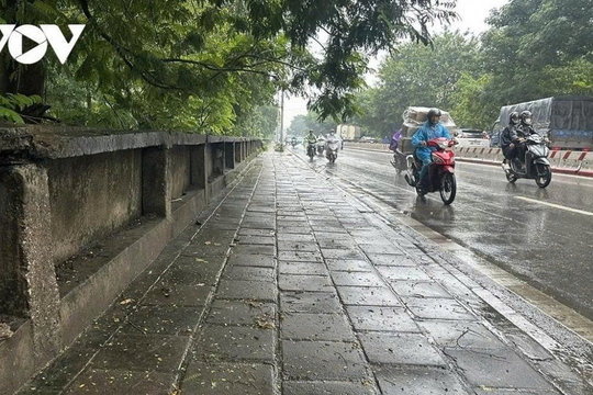 Thời tiết ngày 23/7: Hà Nội, Bắc Bộ mưa dông rải rác, cục bộ mưa to