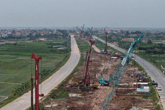 Cận cảnh tuyến Vành đai 4 qua Hà Nội sau gần 3 năm thi công