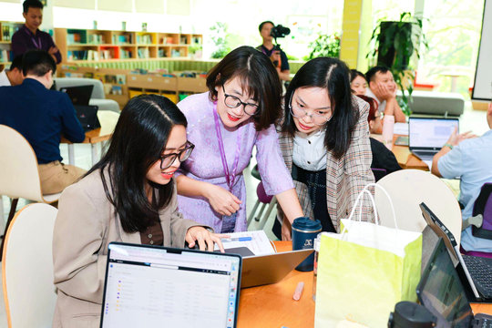 Khi AI thành ‘cỗ máy đáp án’, nhà trường phải thay đổi cách dạy ra sao?