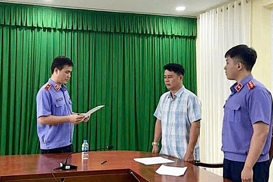 Đề nghị truy tố tài xế lấn làn tông tử vong nữ sinh lớp 9 ở Vĩnh Long