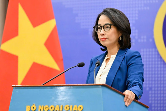 Tàu Khôi Nguyên 18 gặp nạn ở Biển Đông, 45 người được cứu sống