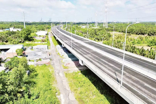 Xây dựng cầu cạn cao tốc: Bài toán “thuận thiên” và tầm nhìn dài hạn