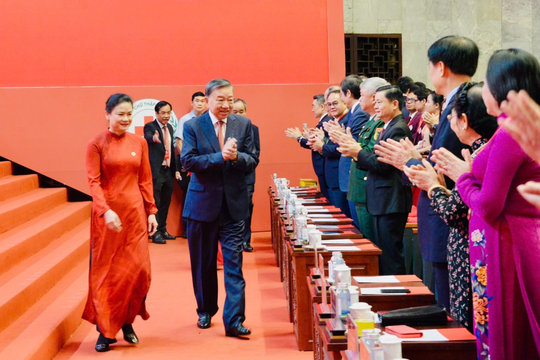 Đổi mới mạnh mẽ quản trị nhân đạo, huy động và sử dụng hiệu quả mọi nguồn lực xã hội