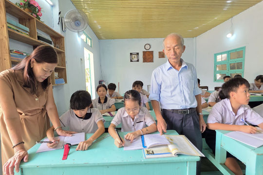Lớp học 0 đồng chứa một trời yêu thương