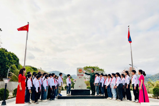 Sơn La thí điểm dạy và học tiếng Lào trong các trường học vùng biên giới