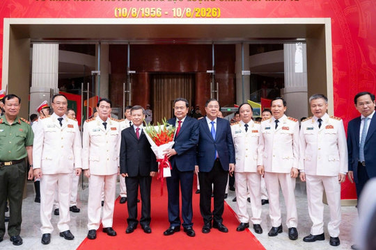 Chủ tịch Quốc hội dự kỷ niệm 70 năm Ngày truyền thống lực lượng Cảnh sát kinh tế