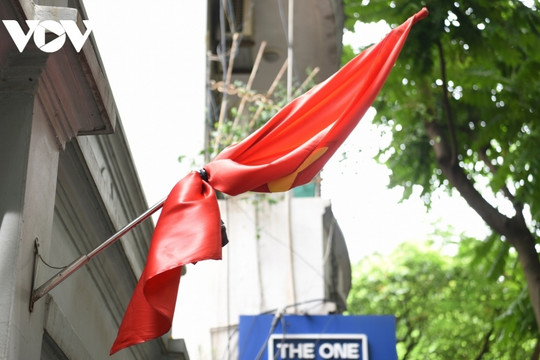 Quốc tang trong 2 ngày để tưởng nhớ đồng chí Saysomphone Phomvihane