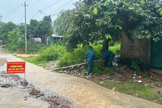 Quảng Trị ứng phó với mưa lớn cục bộ trên biên giới